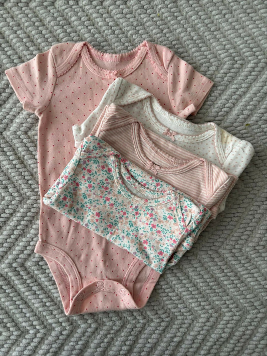 Pack 4 Bodies Carters manga corta 6 meses